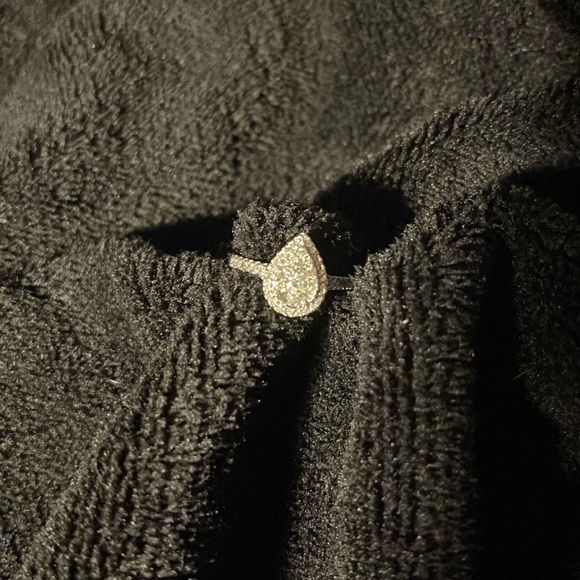 Woman ring - Picture 3 of 7